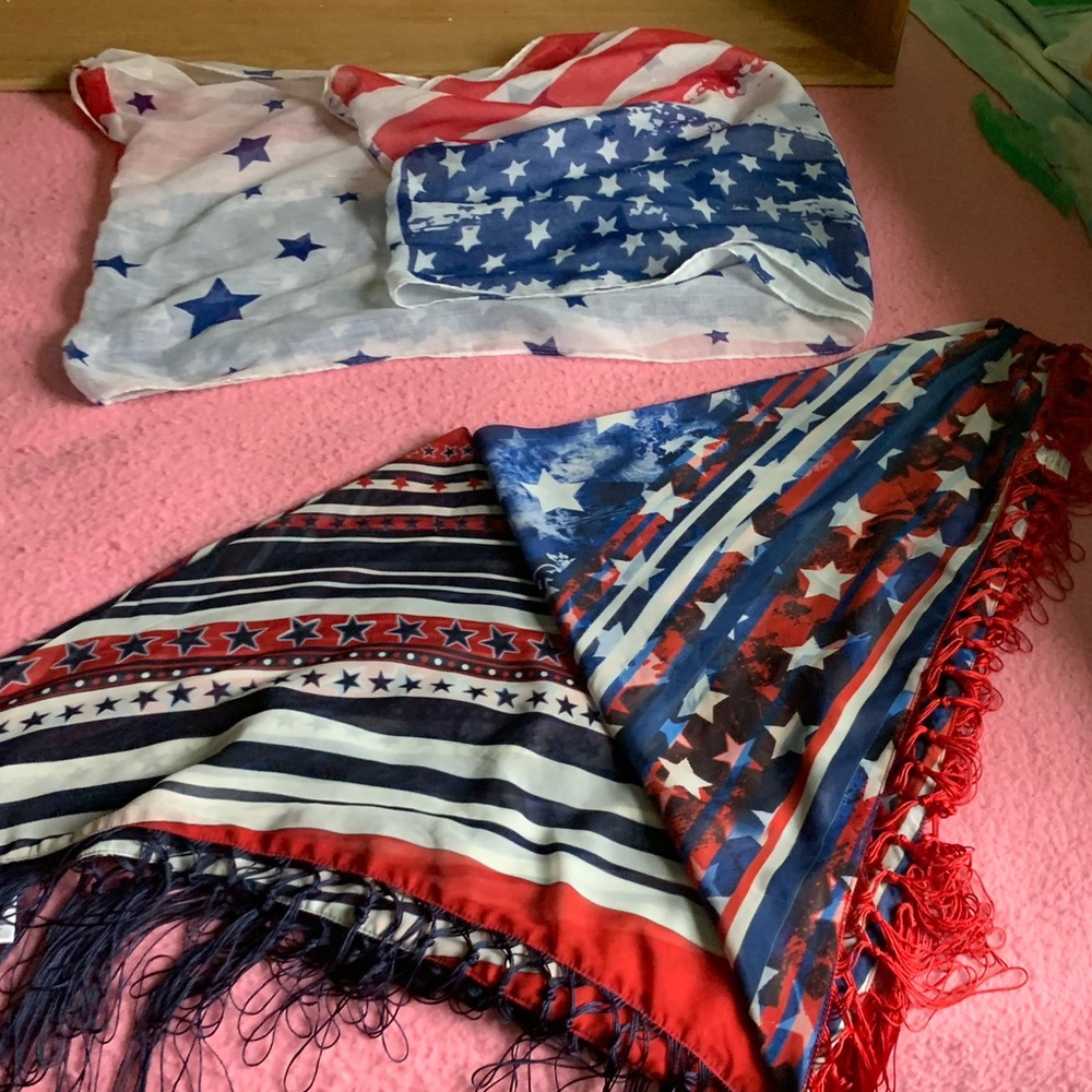 3 Patriotic Scarves. Great for summer celebrations - Picture 7 of 13